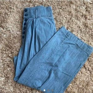 Wide leg high waisted hippie style flare jeans from urban outfitters. Size 24".